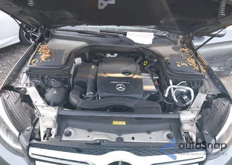 2017 Mercedes-Benz Glc 300 4Matic from USA, damaged, VIN WDC0G4KBXHF166000